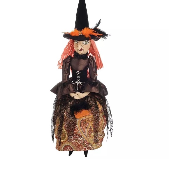 Brand new Joe Spencer’s gathered traditions, Elfreda Witch Doll. 
New with Tag. - Picture 1 of 8